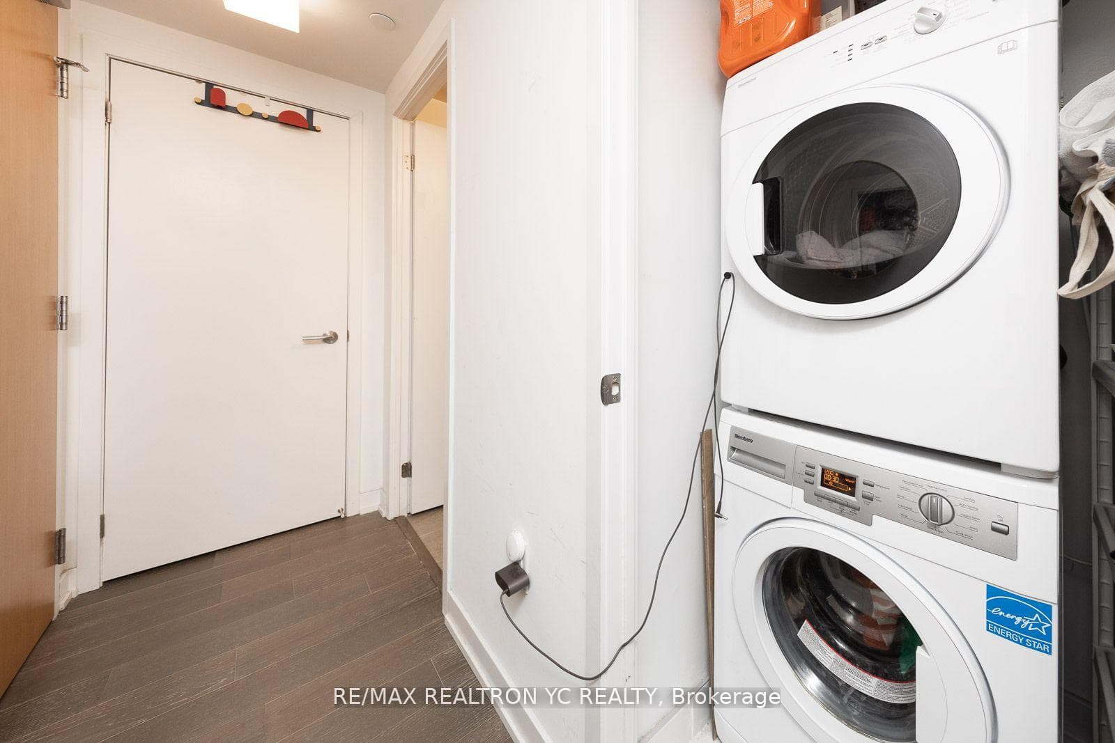 11 Wellesley Street Unit 3305 photo 17