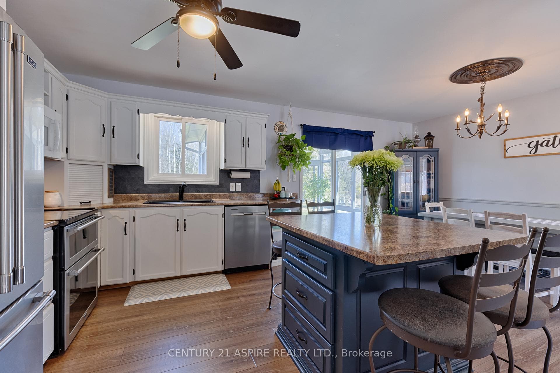 8 Ridge Drive photo 5