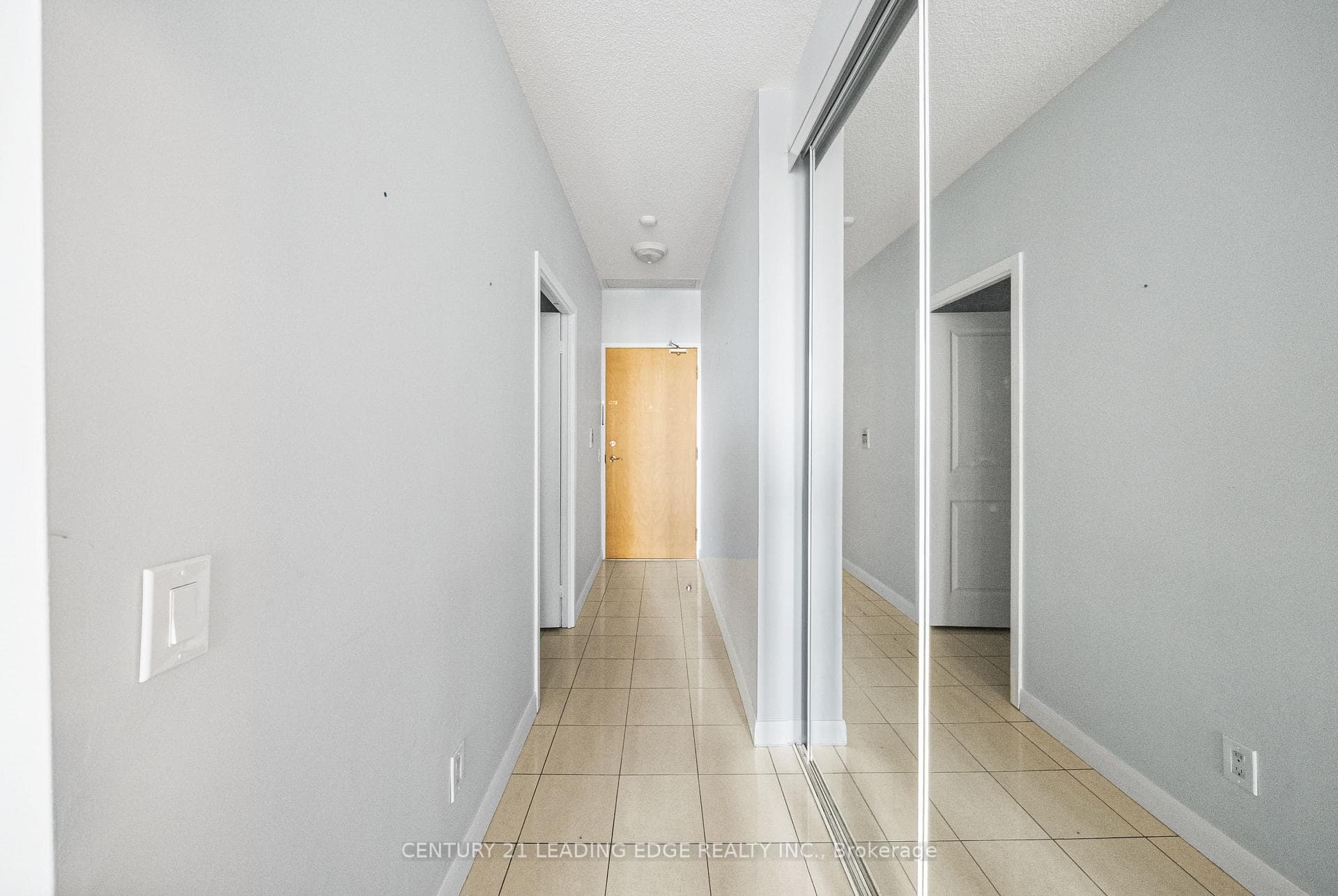 4968 Yonge Street Unit 301 photo 8