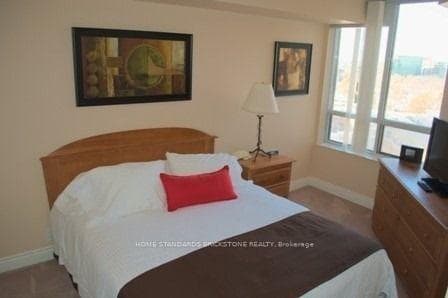 80 Harrison Garden Boulevard Unit 1128 photo 8