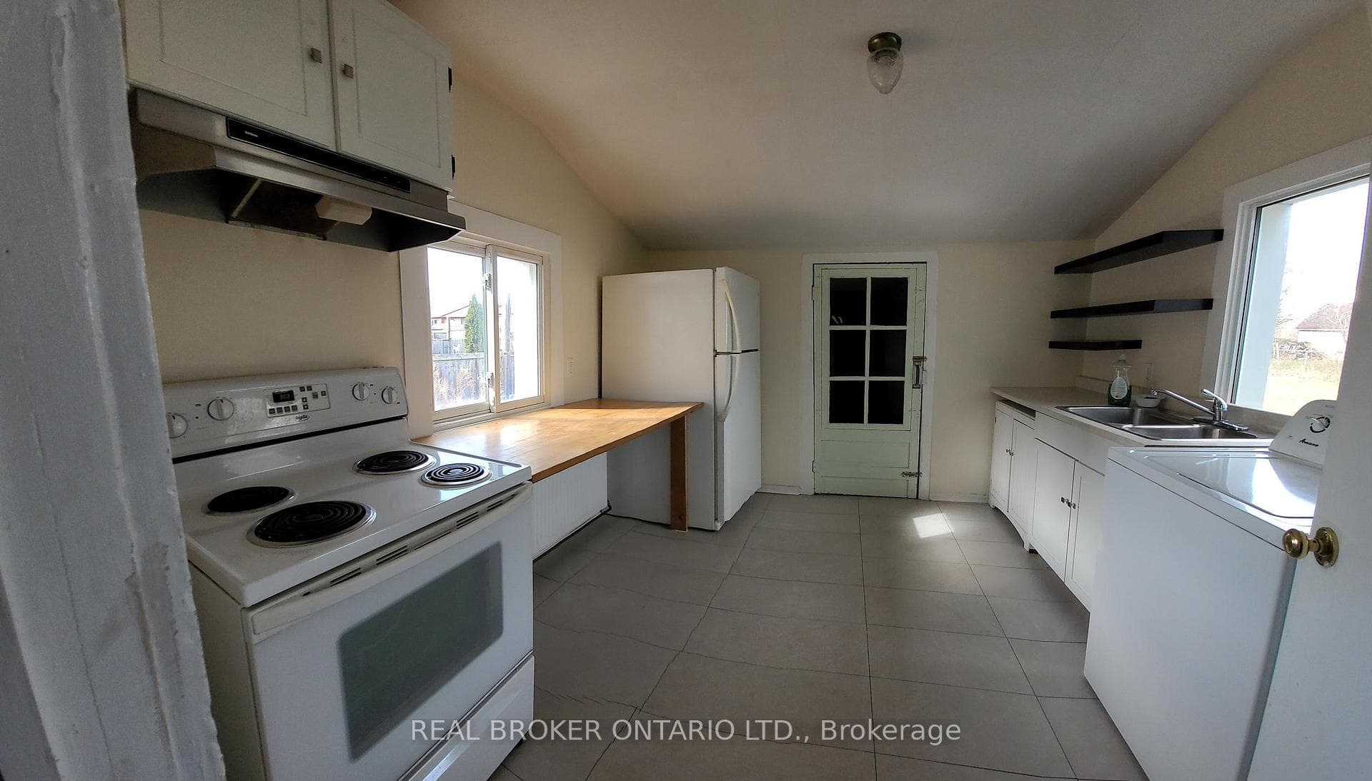 426 Phipps Street photo 11