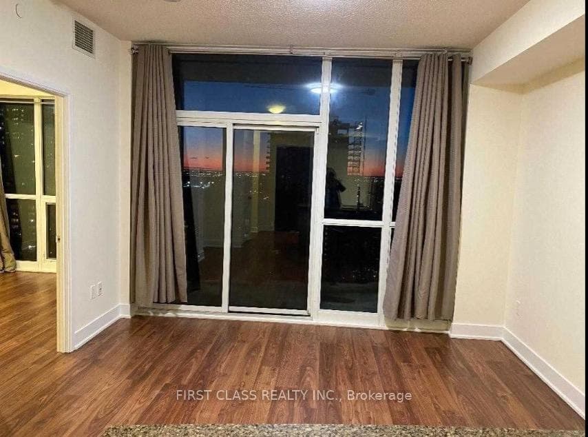 88 Sheppard Avenue Unit 3406 photo 6