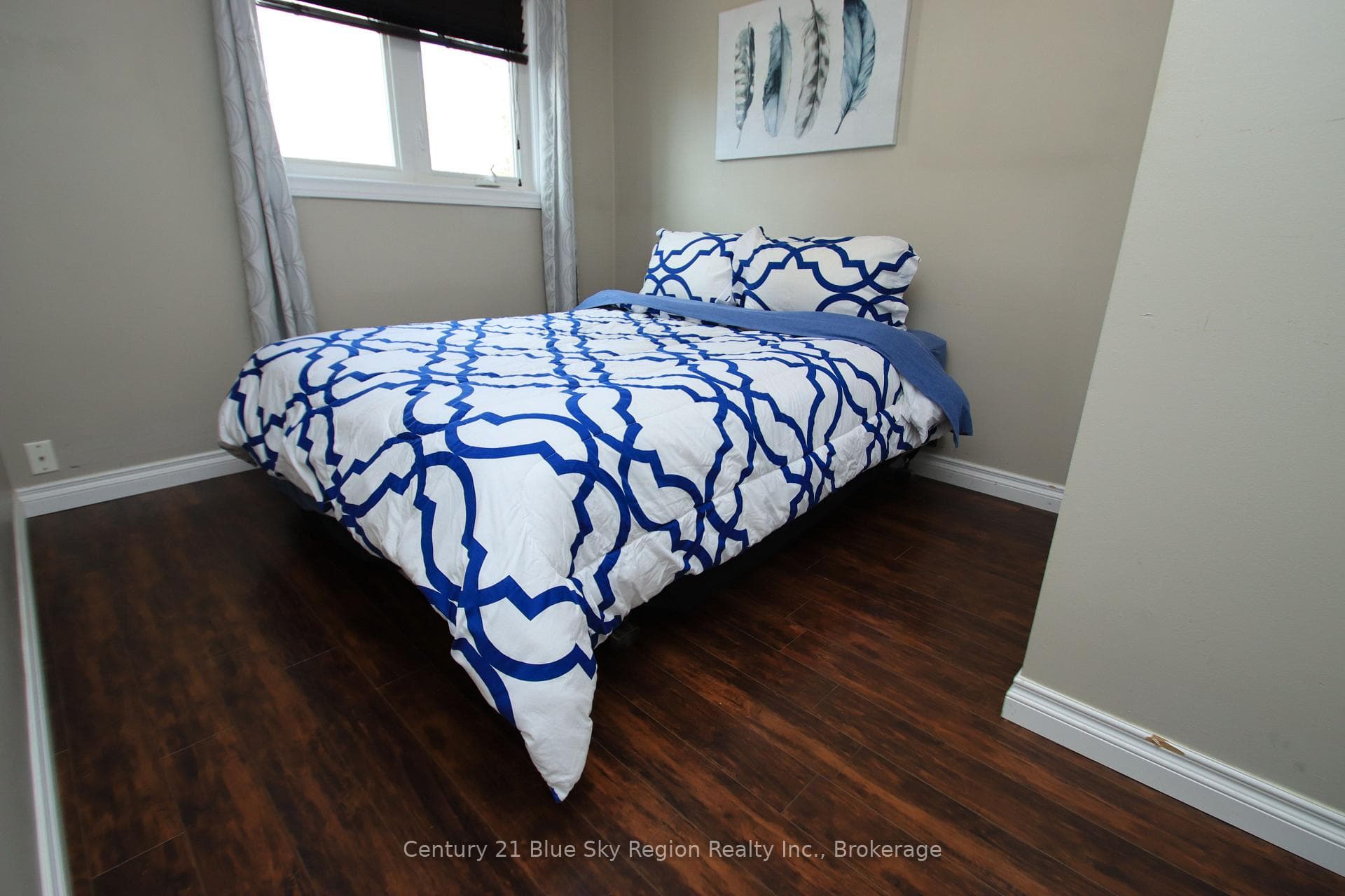127 Bennett Street photo 16