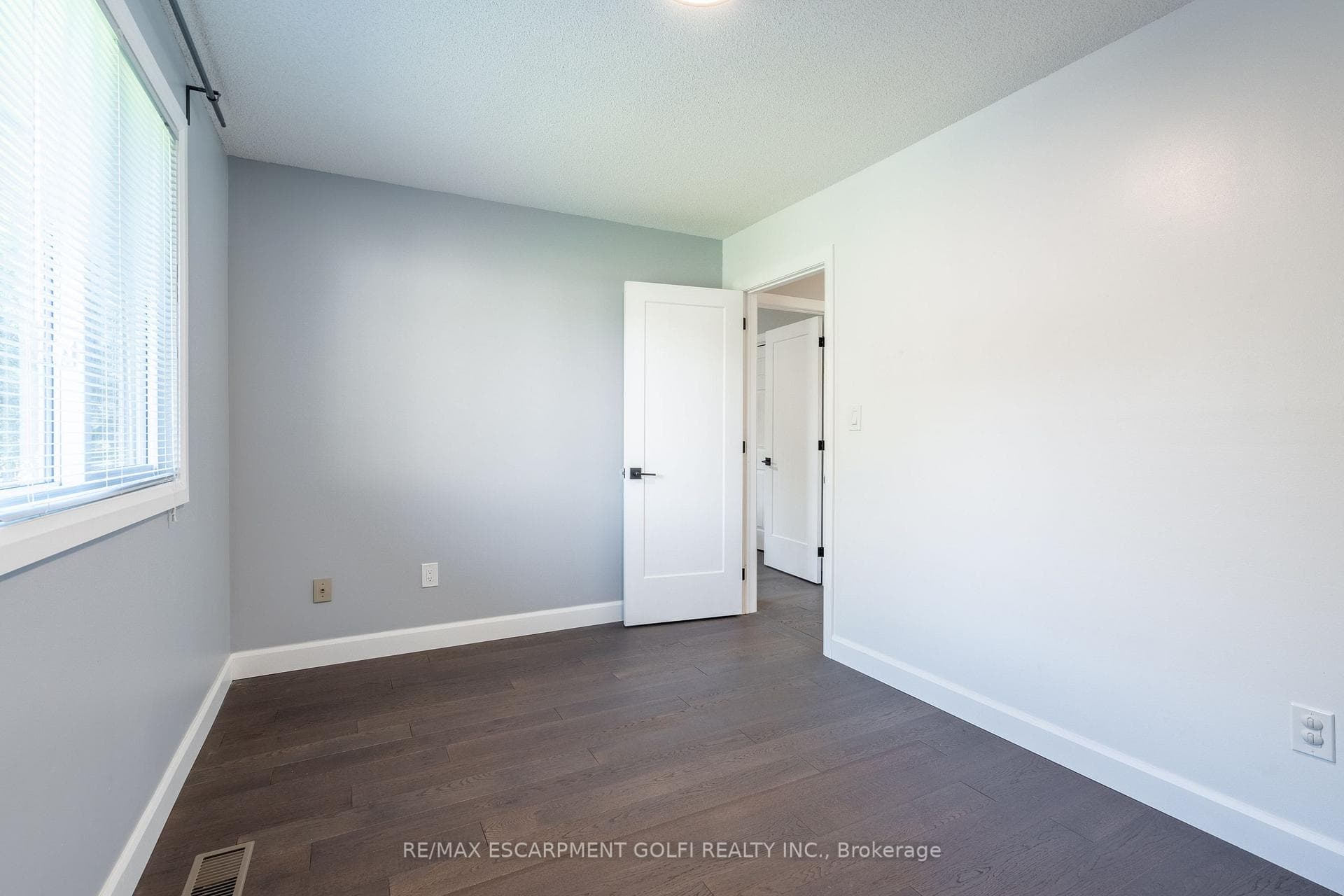 305 Woodland Drive photo 25