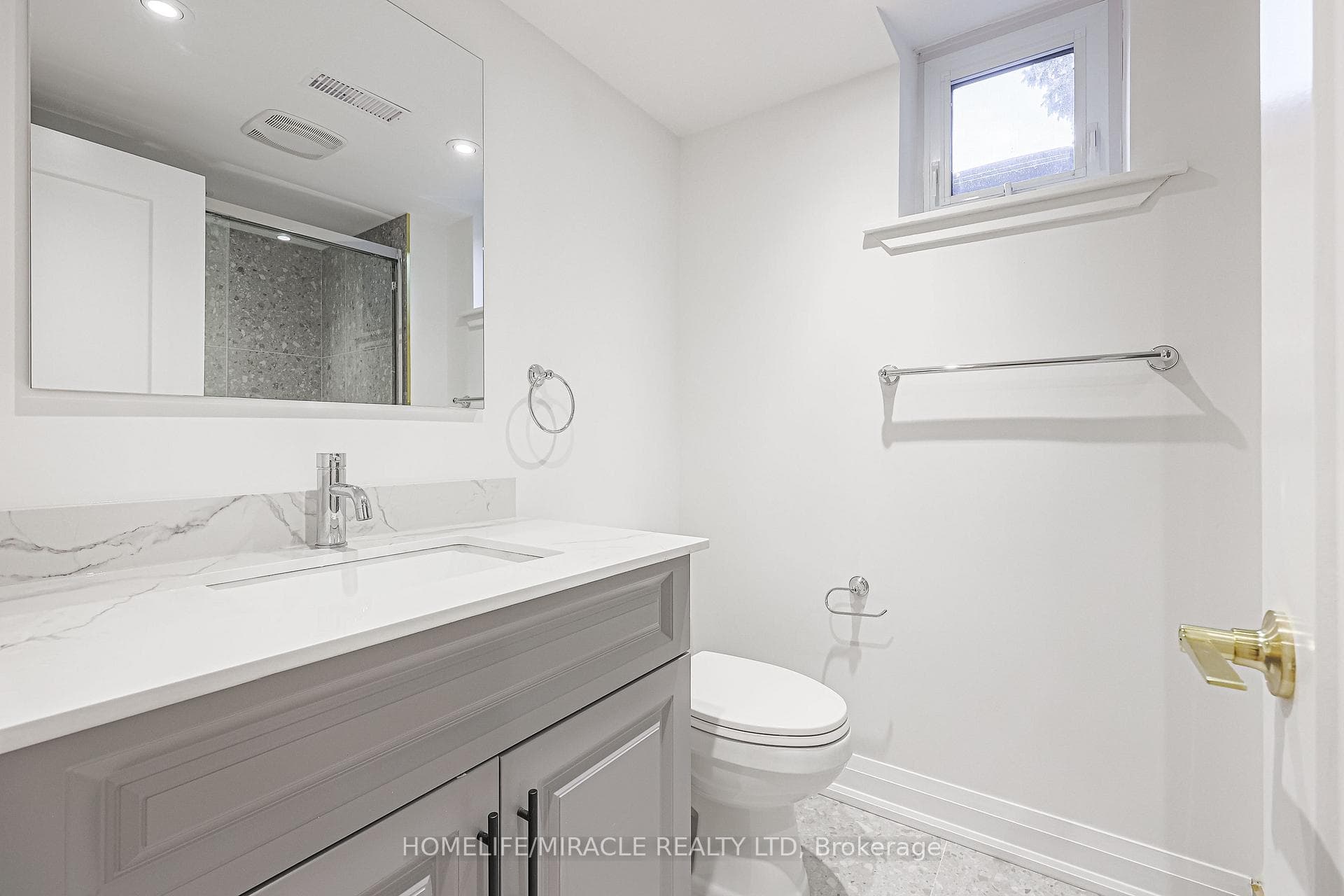 30 chandler Drive photo 33