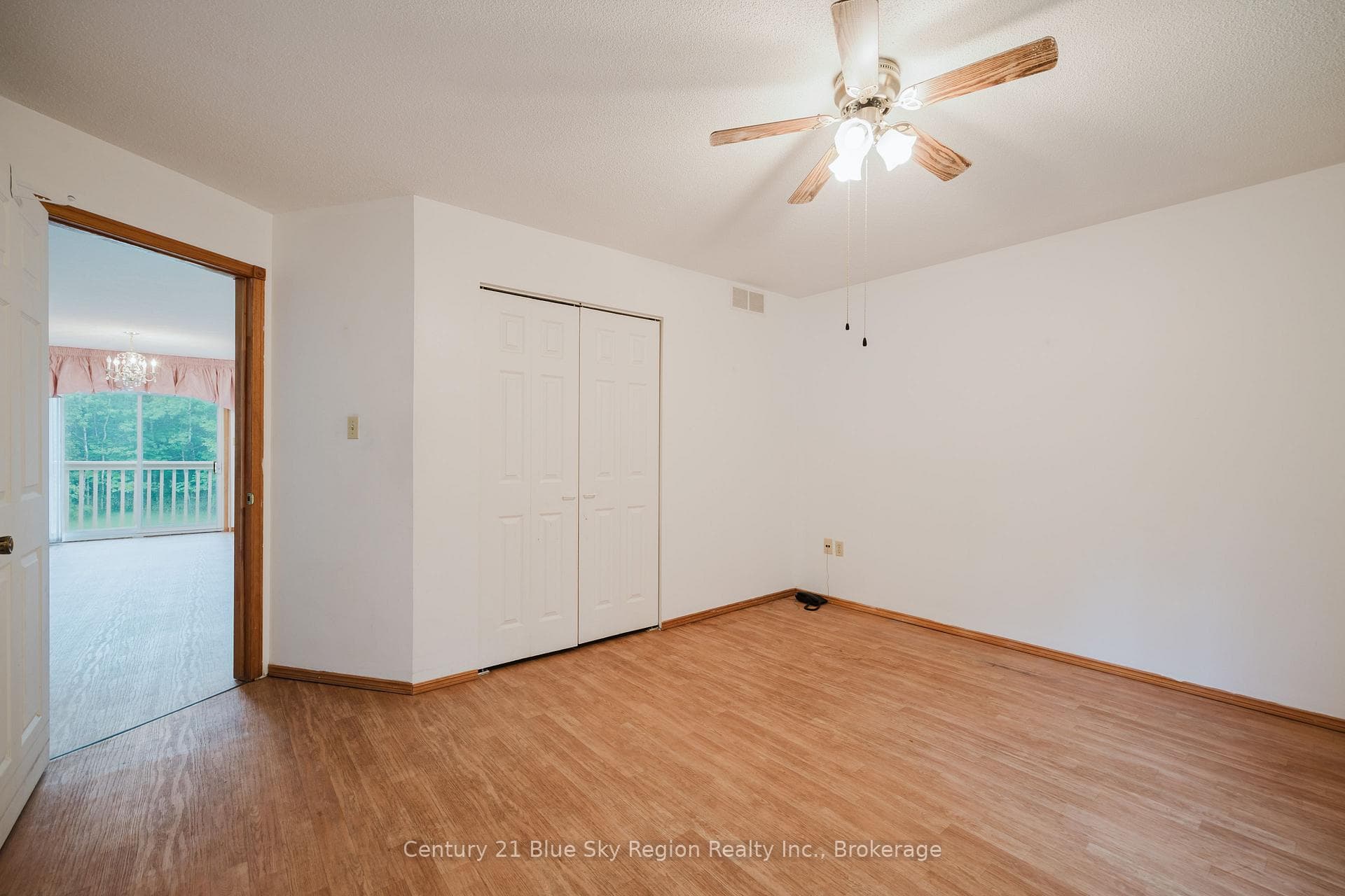 69 Waukegan Road photo 17