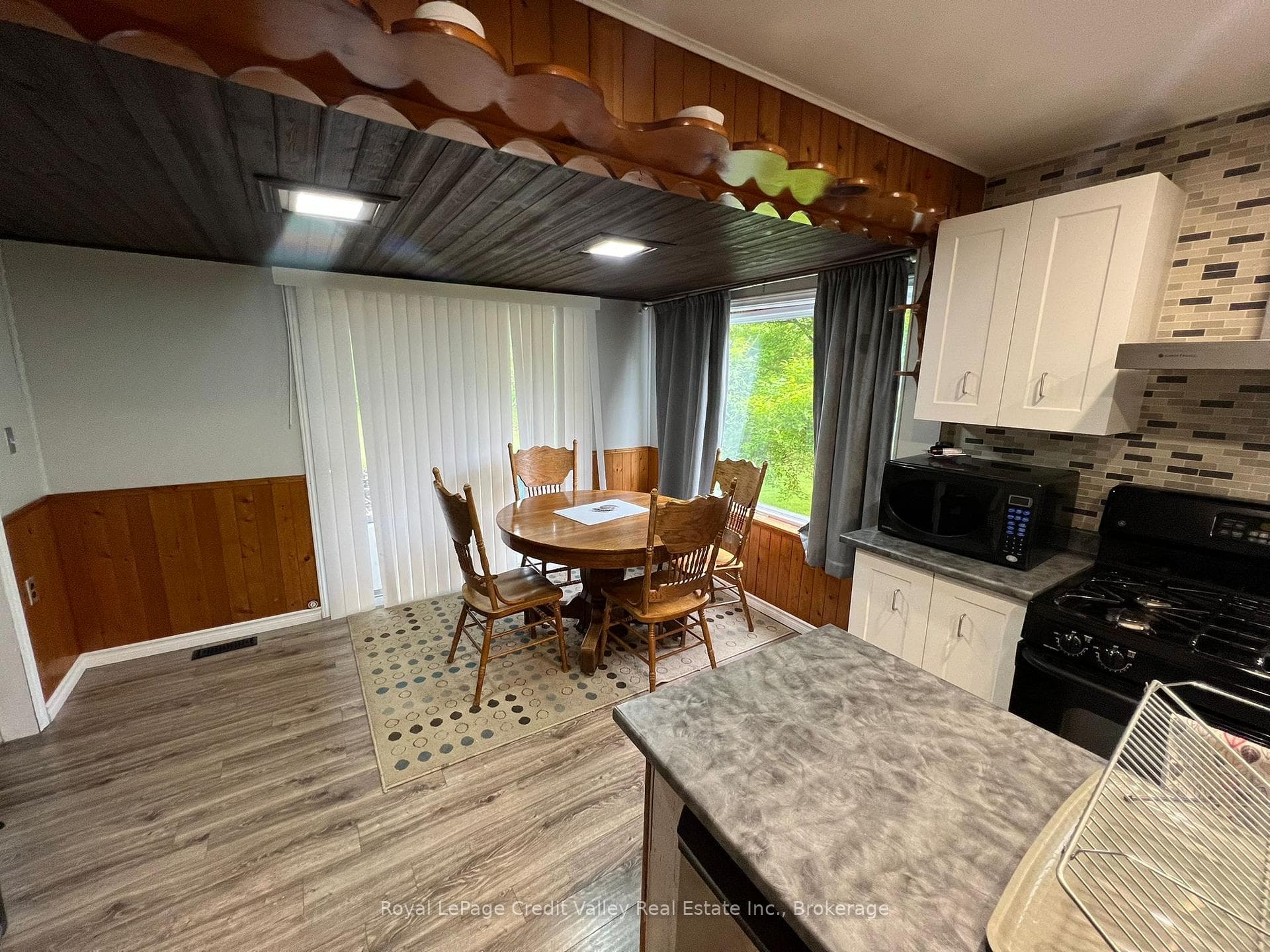 729 Silver Bay Road photo 8