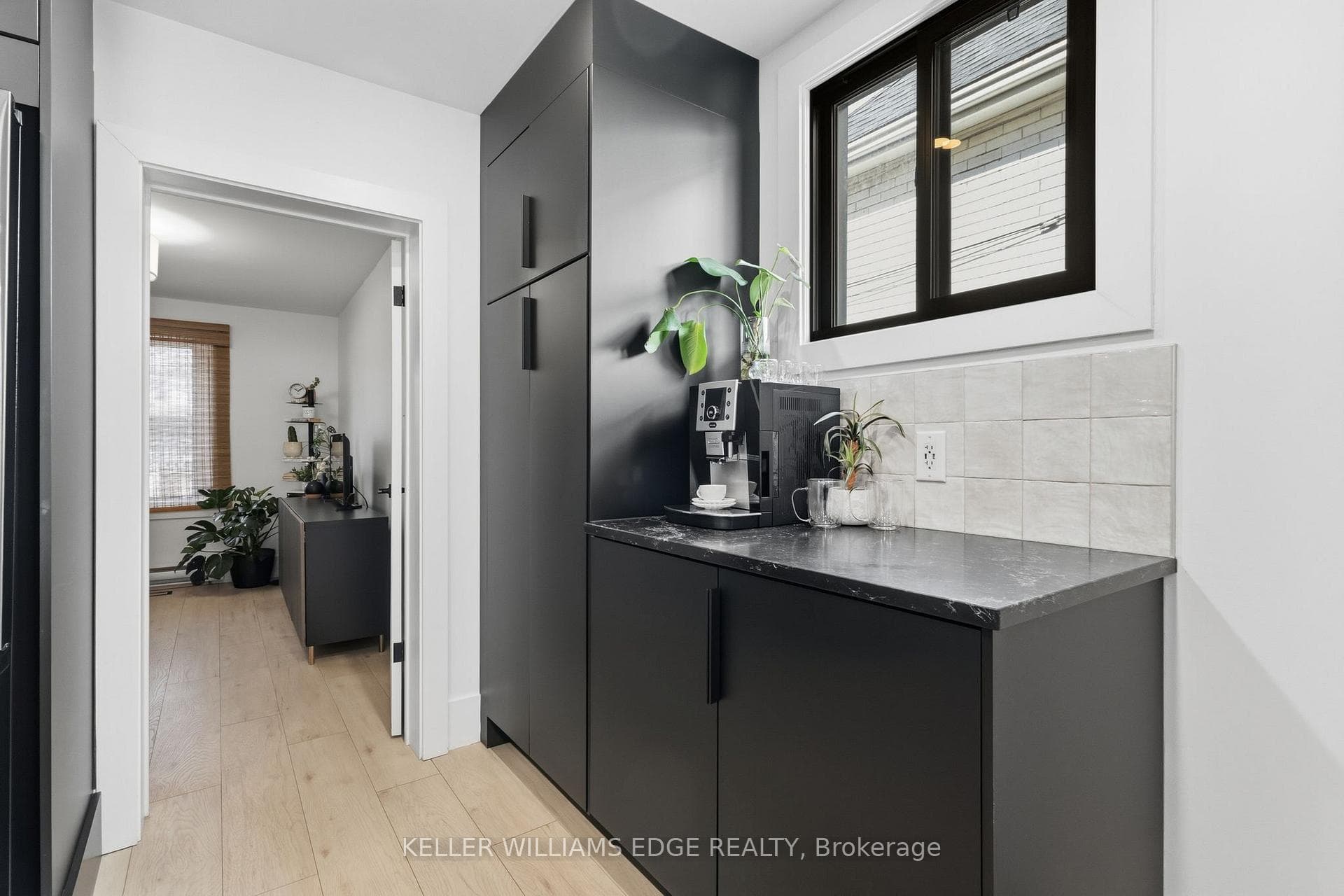 109 Grosvenor Avenue photo 11
