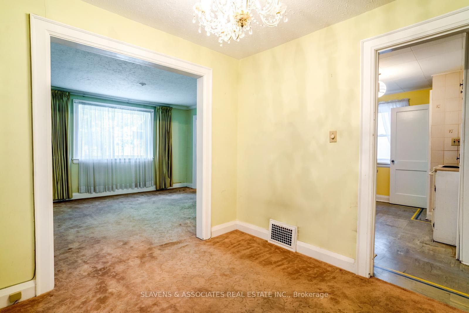 9 Wadsworth Boulevard photo 6