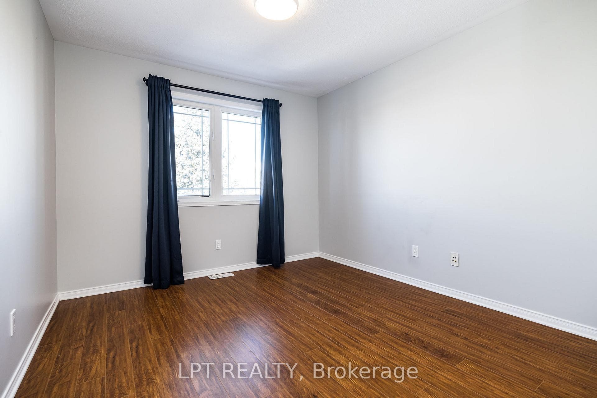 521 Pepperville Crescent photo 21