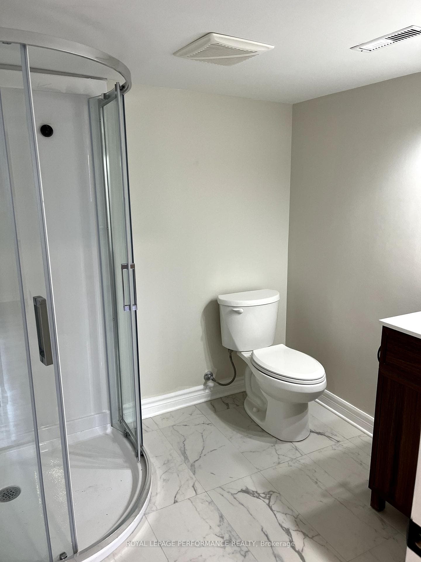 882 Balsam Drive Unit B photo 12