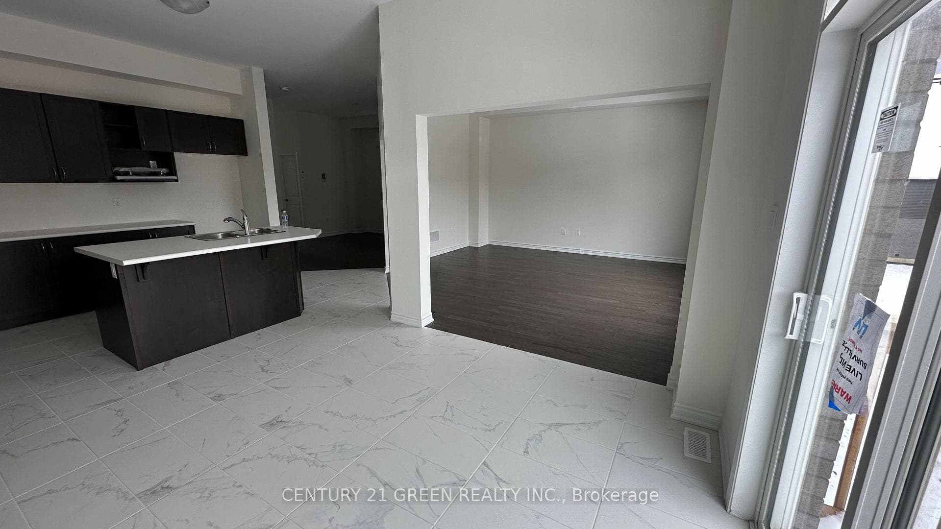 270 Pottruff Road photo 4