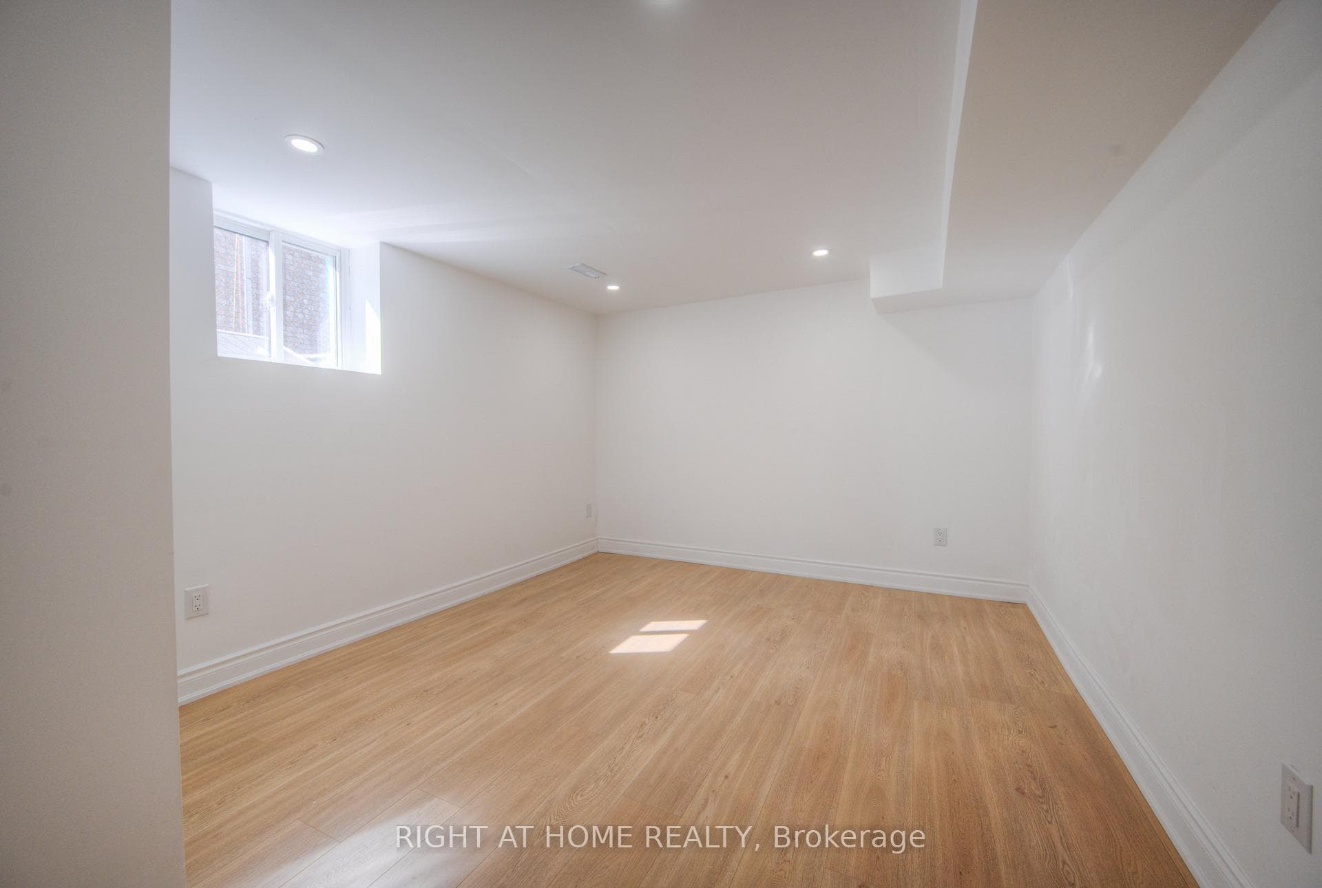 108 Glen Road photo 6