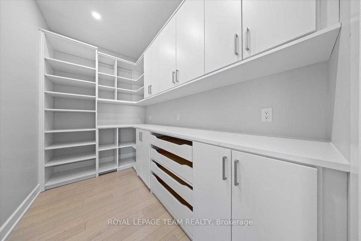 72 Synergy Way photo 15