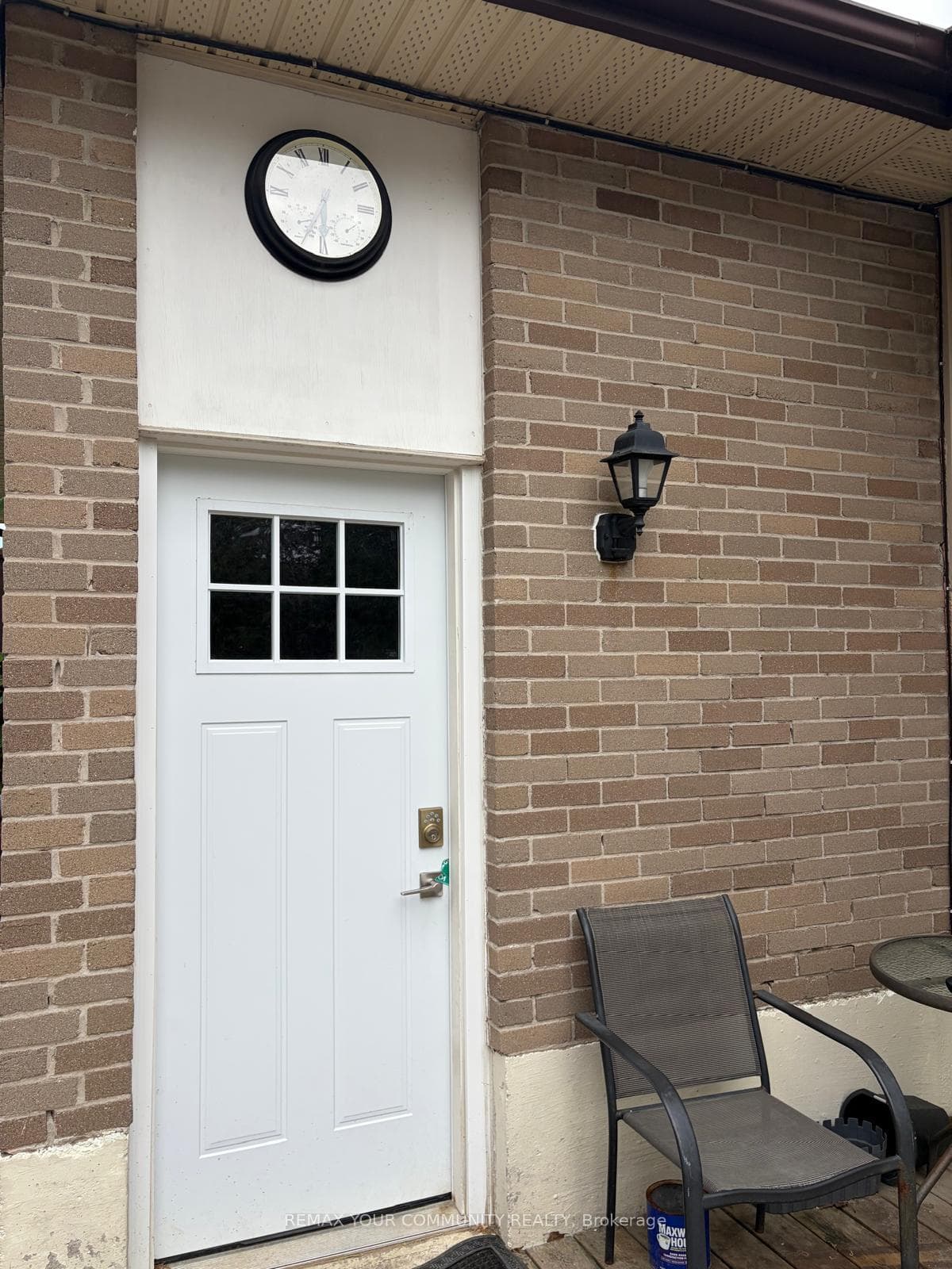 17 Daphne Crescent Unit Bsmt photo 17