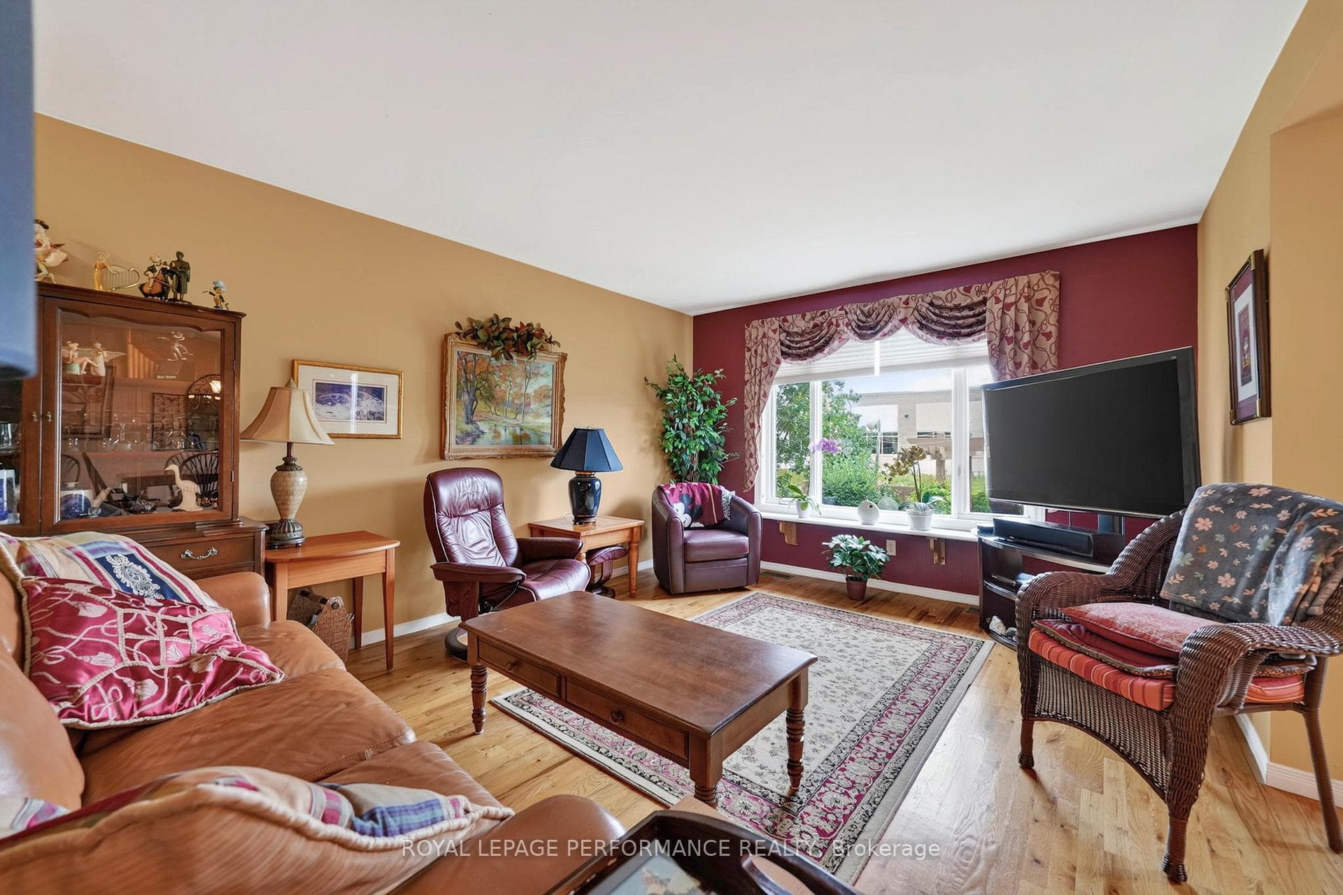 522 Jase Street photo 9