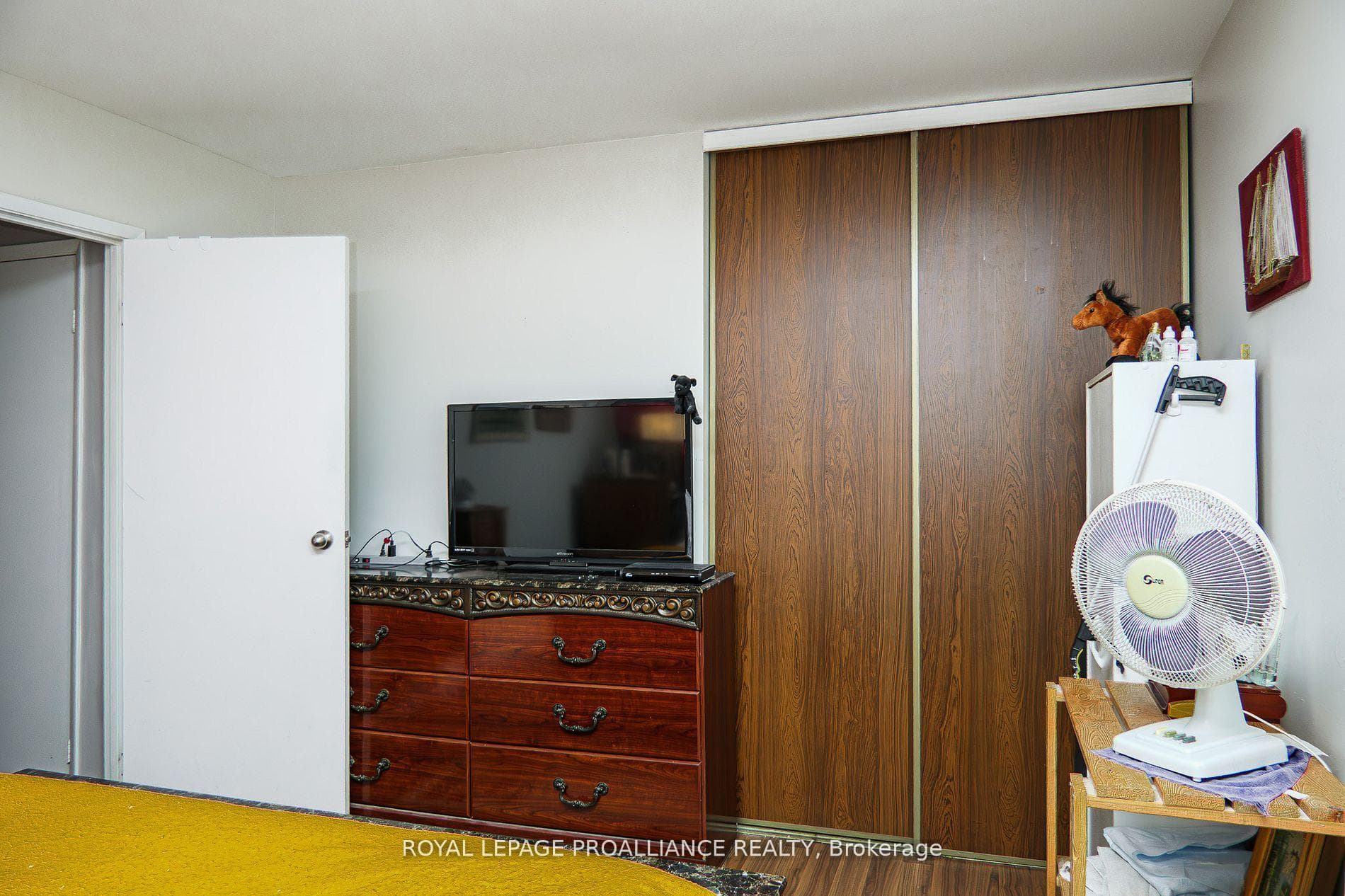 161 Bay Street Unit 28 photo 18