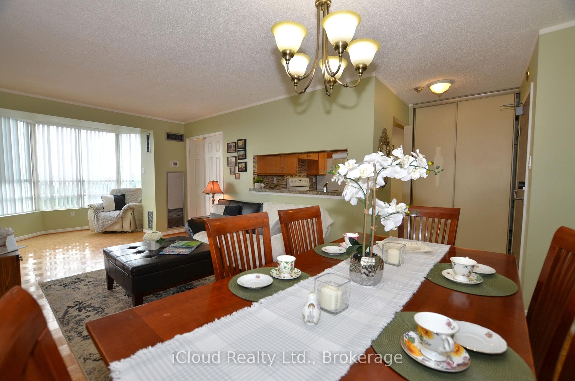 50 Kingsbridge Garden Circle Unit 915 photo 19