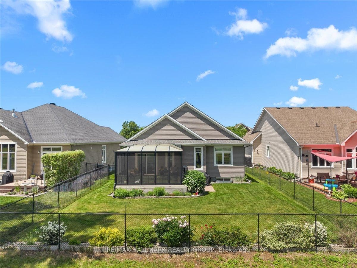 184 Bonnyley Crescent photo 43