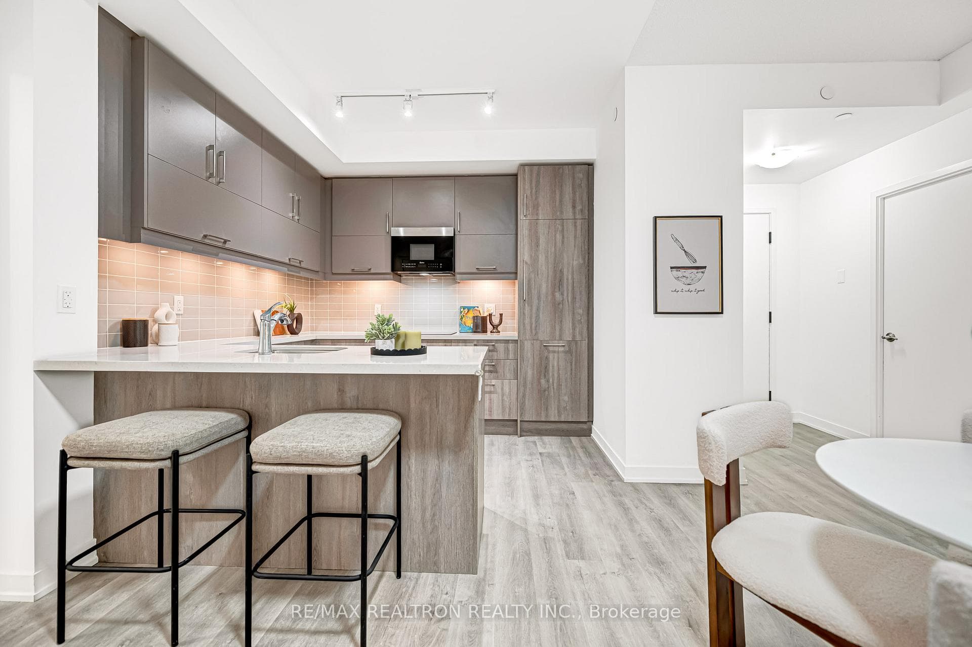 38 Simcoe Promenade Unit 403C photo 21