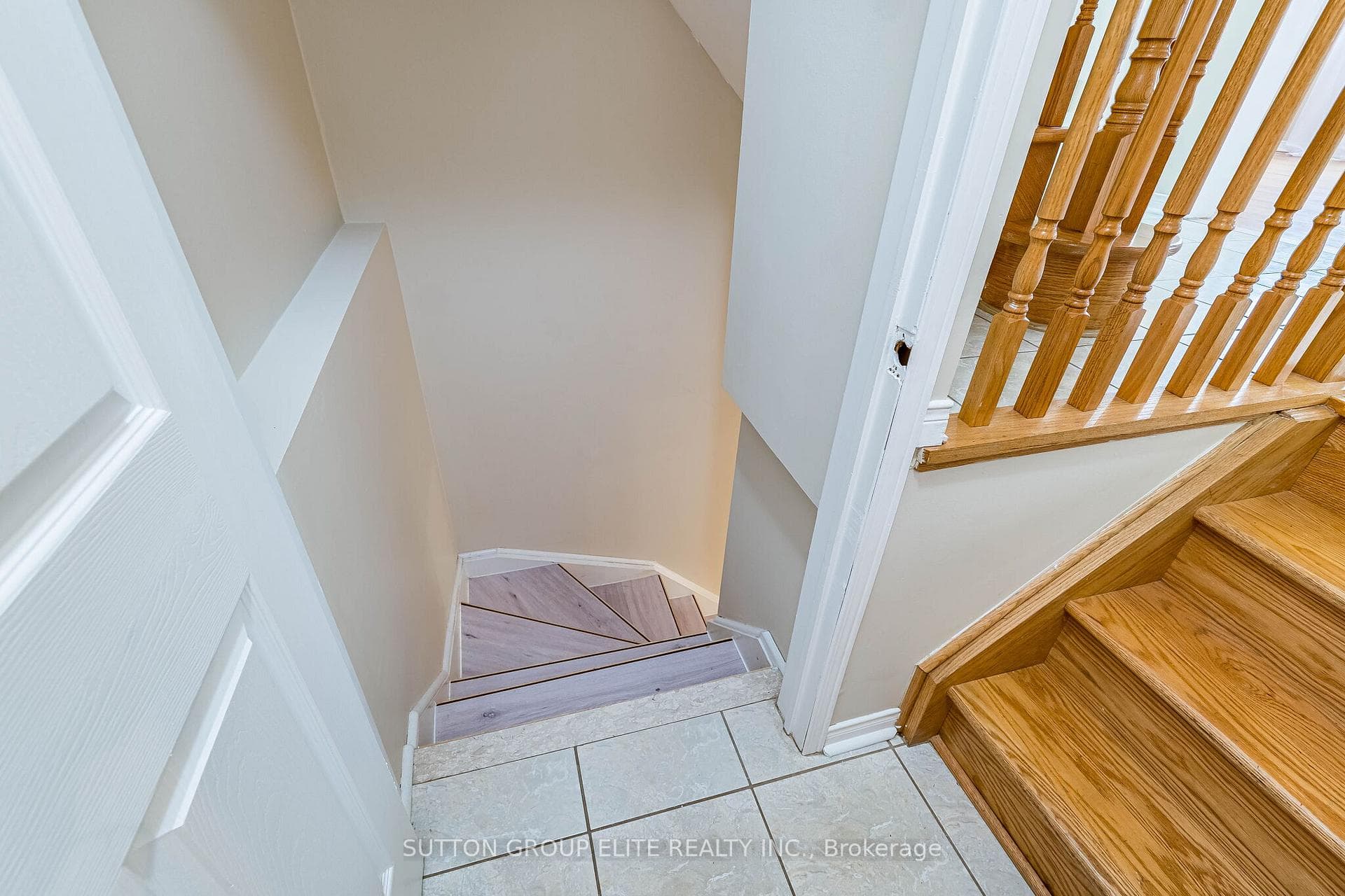 69 Legend Lane photo 36