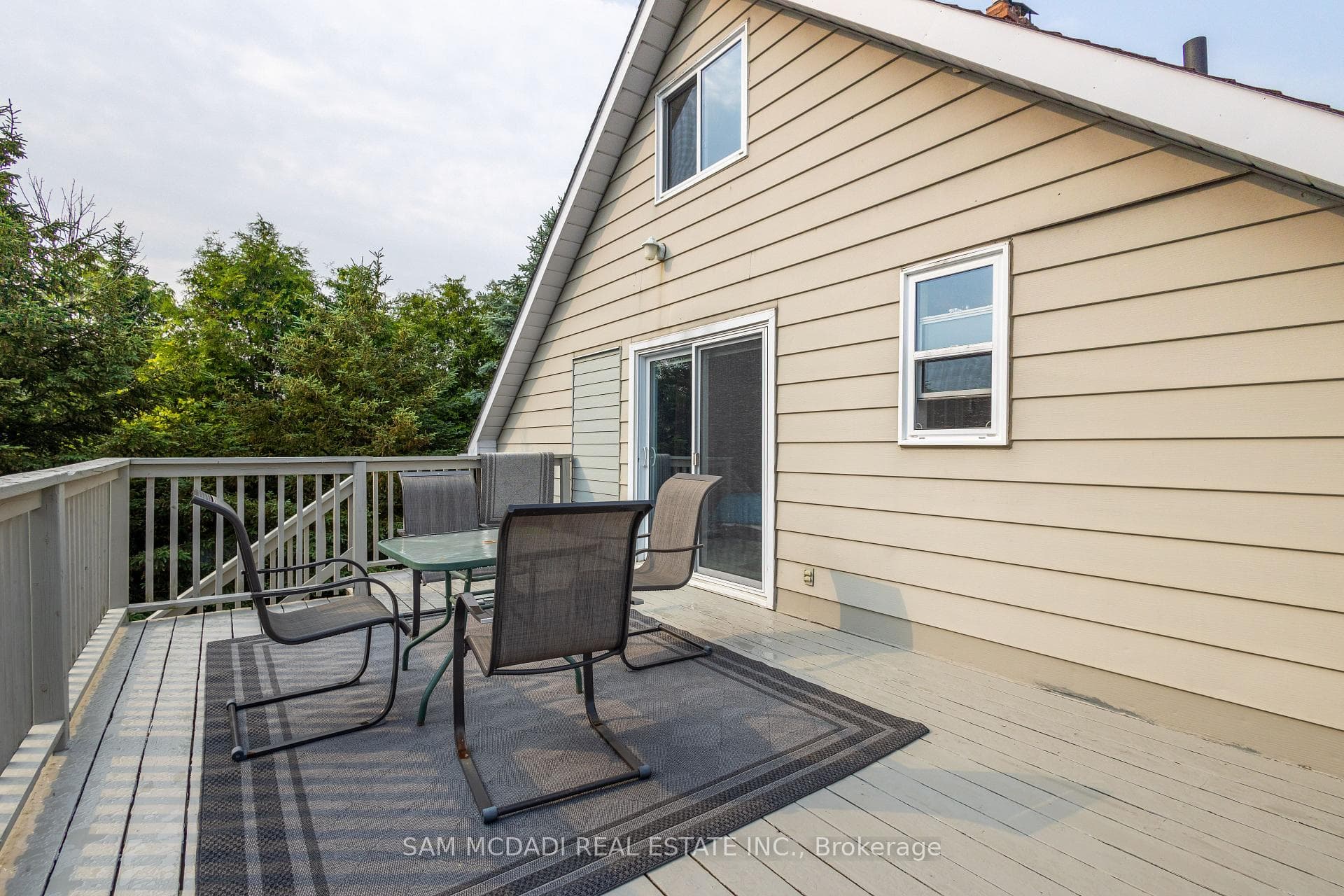 14011 Trafalgar Road Unit Apt B photo 1