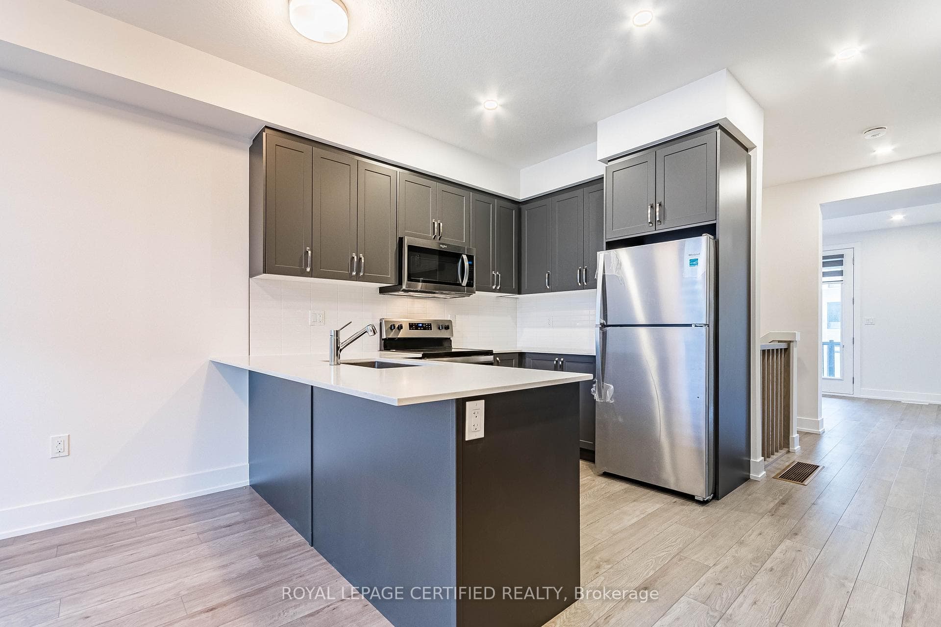 99 Roger Street Unit 63 photo 8