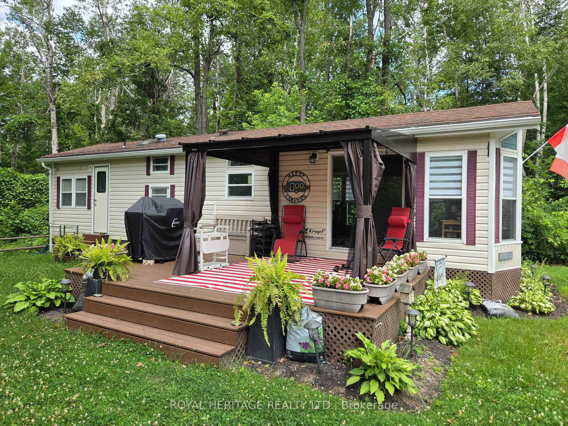 **Newer Gazebo & Composite Sundeck**