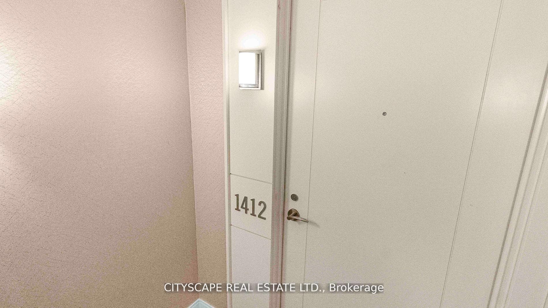 830 Lawrence Avenue Unit 1412 photo 2