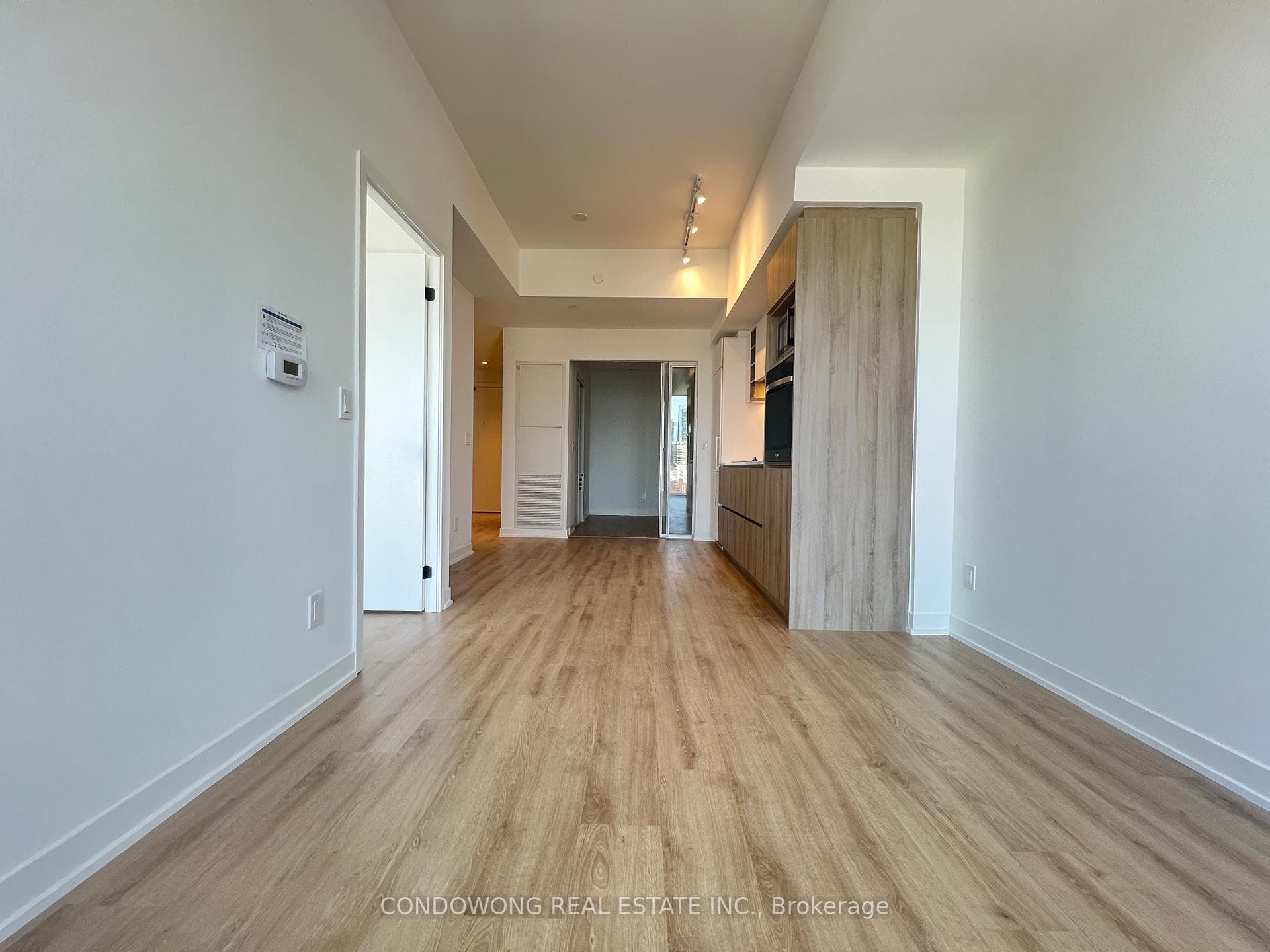 Super Bright & Spacious