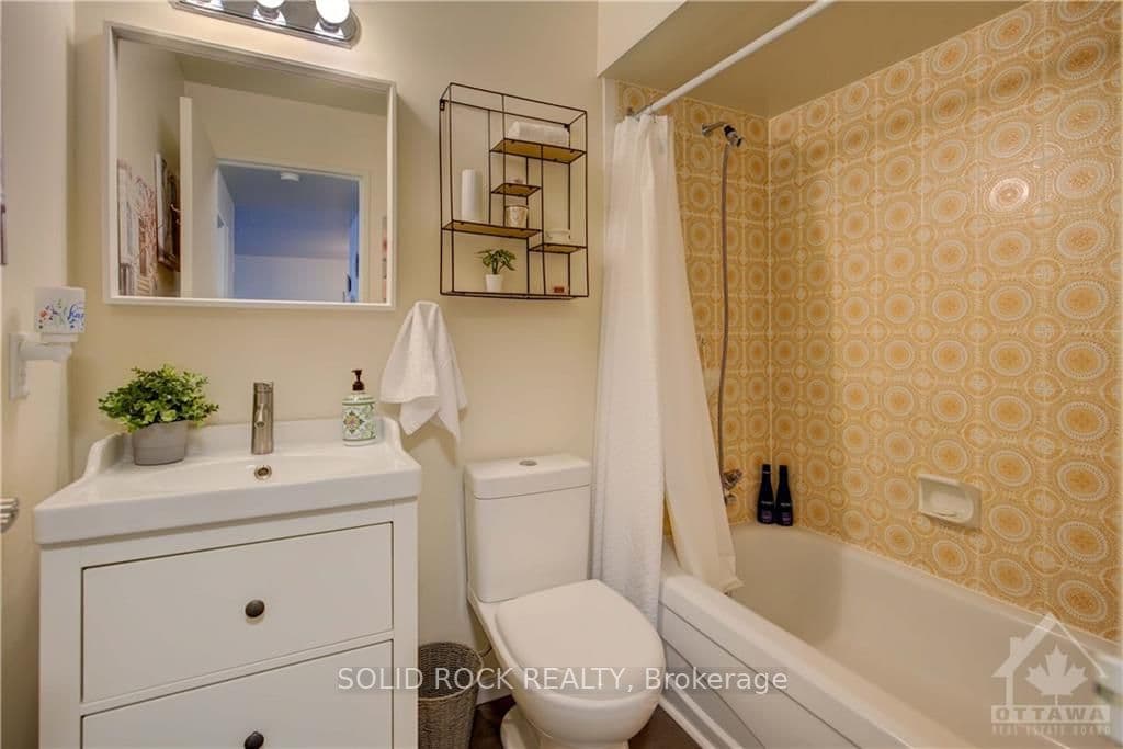 334 QUEEN MARY Road Unit 516 photo 26