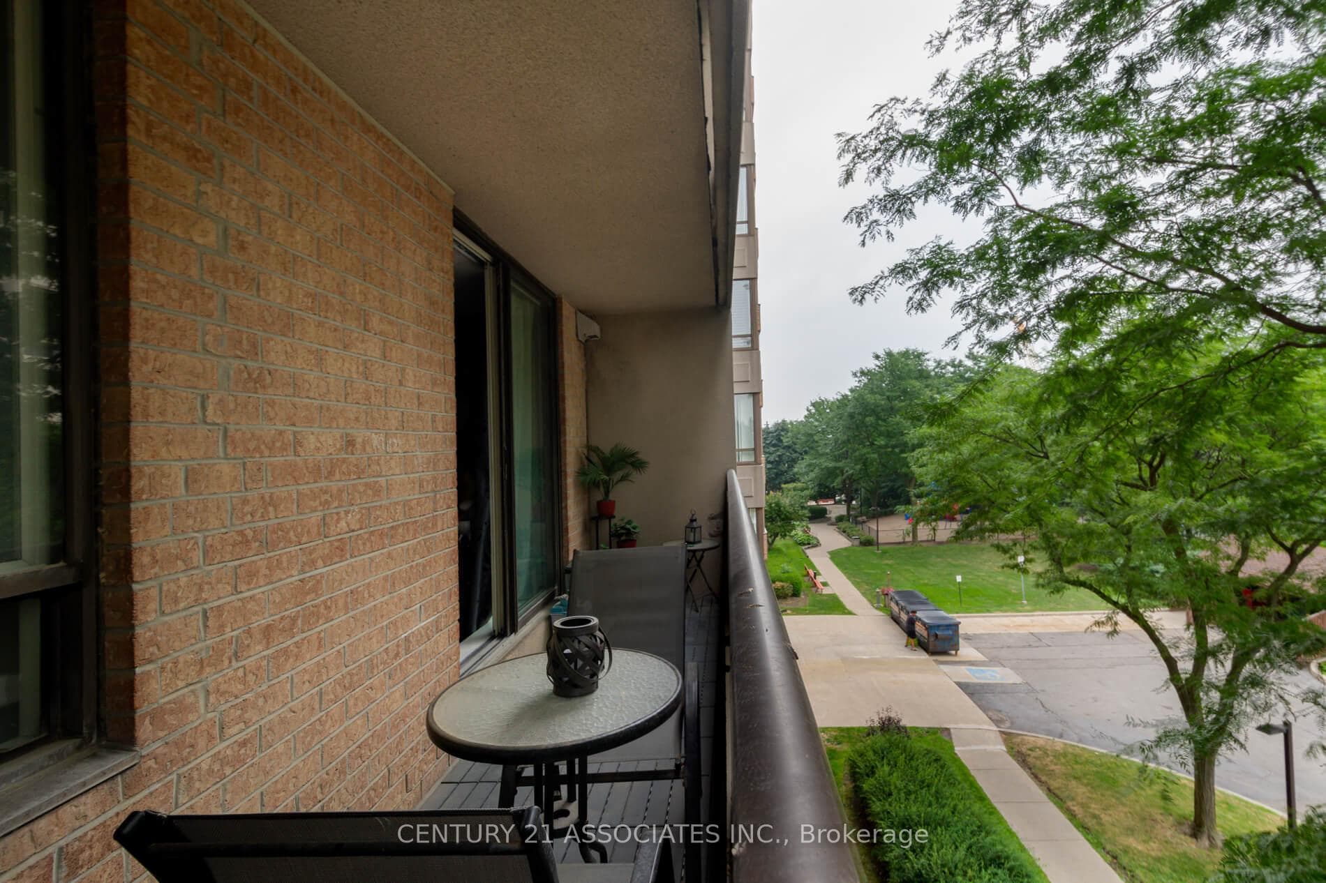 5 Lisa Street Unit 402 photo 27
