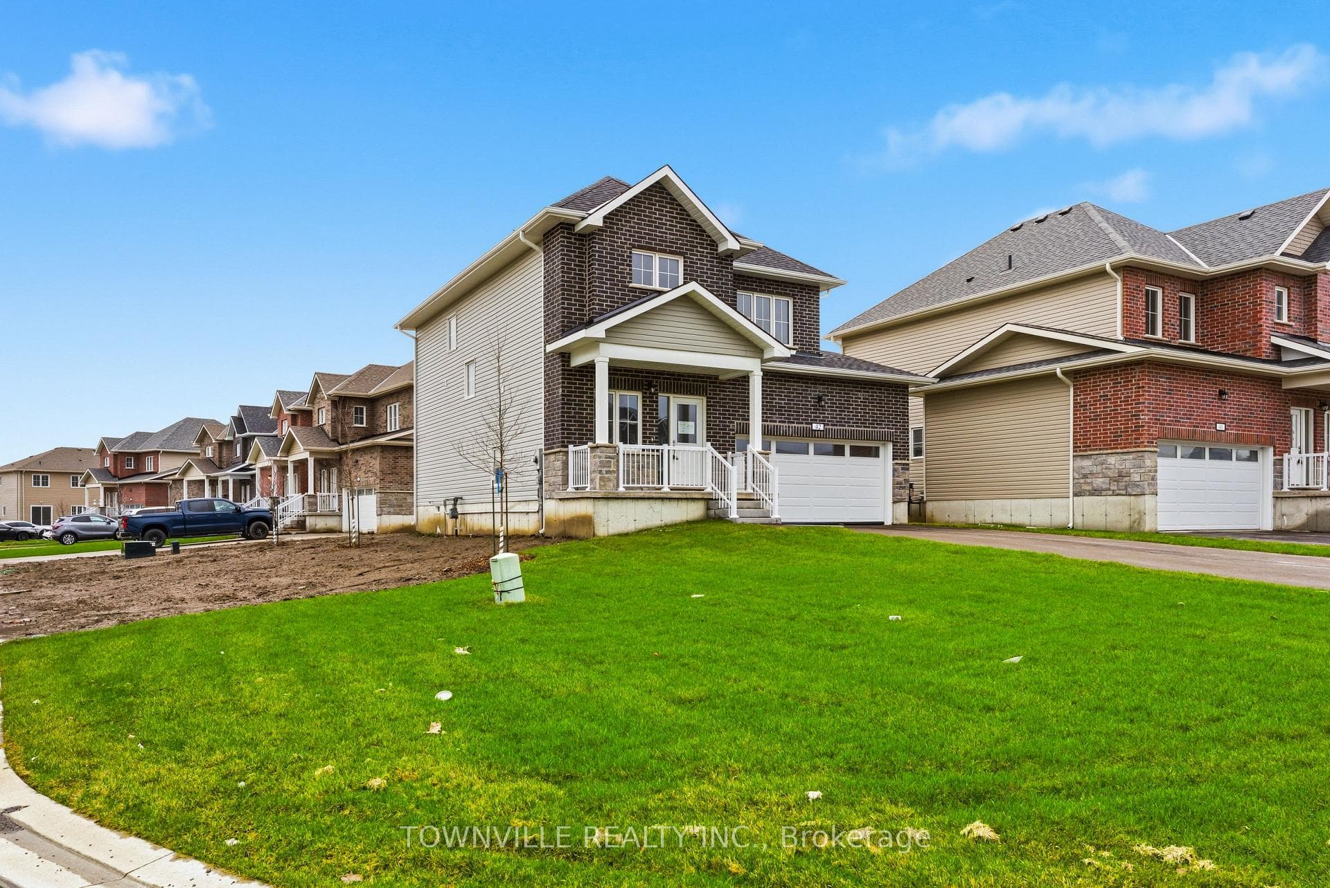 42 Bradden Crescent photo 3