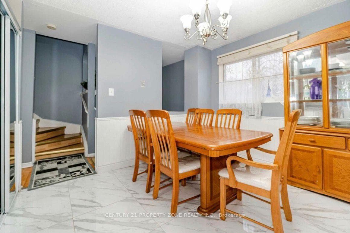 26 Sandringham Court photo 7