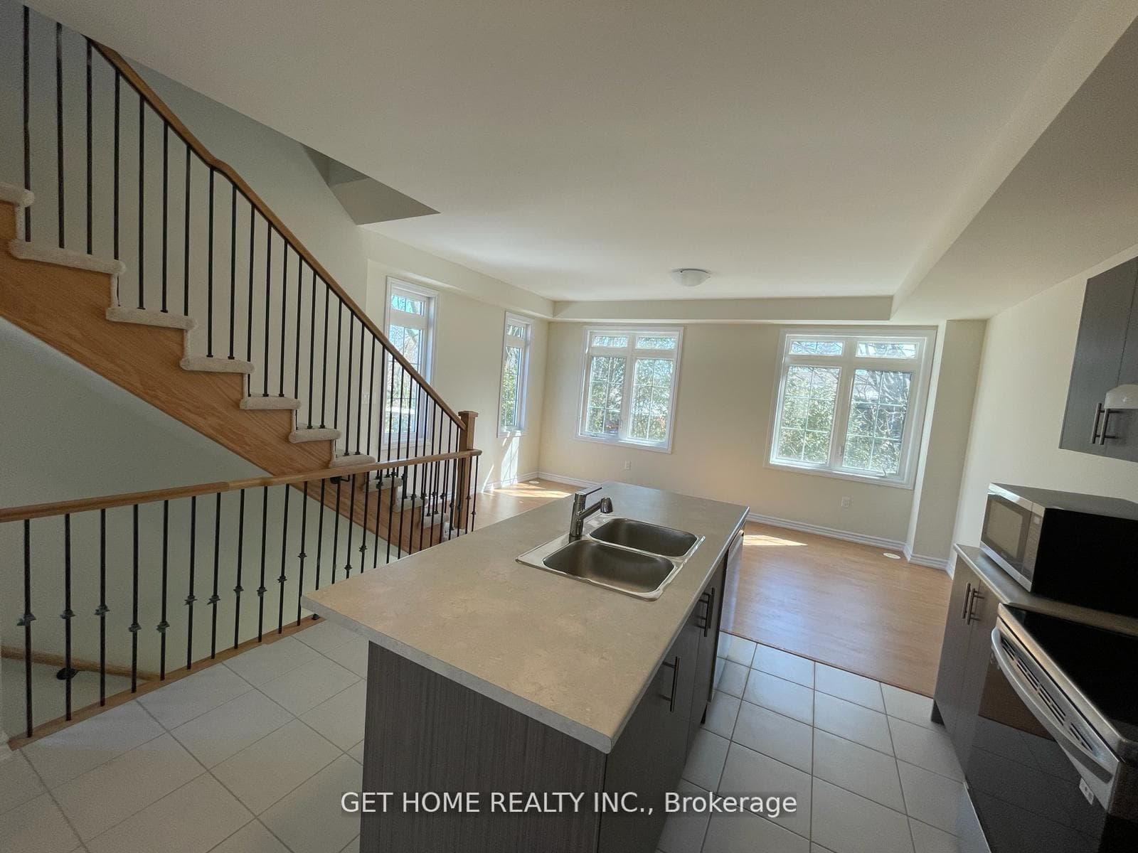 110 Senay Circle photo 8