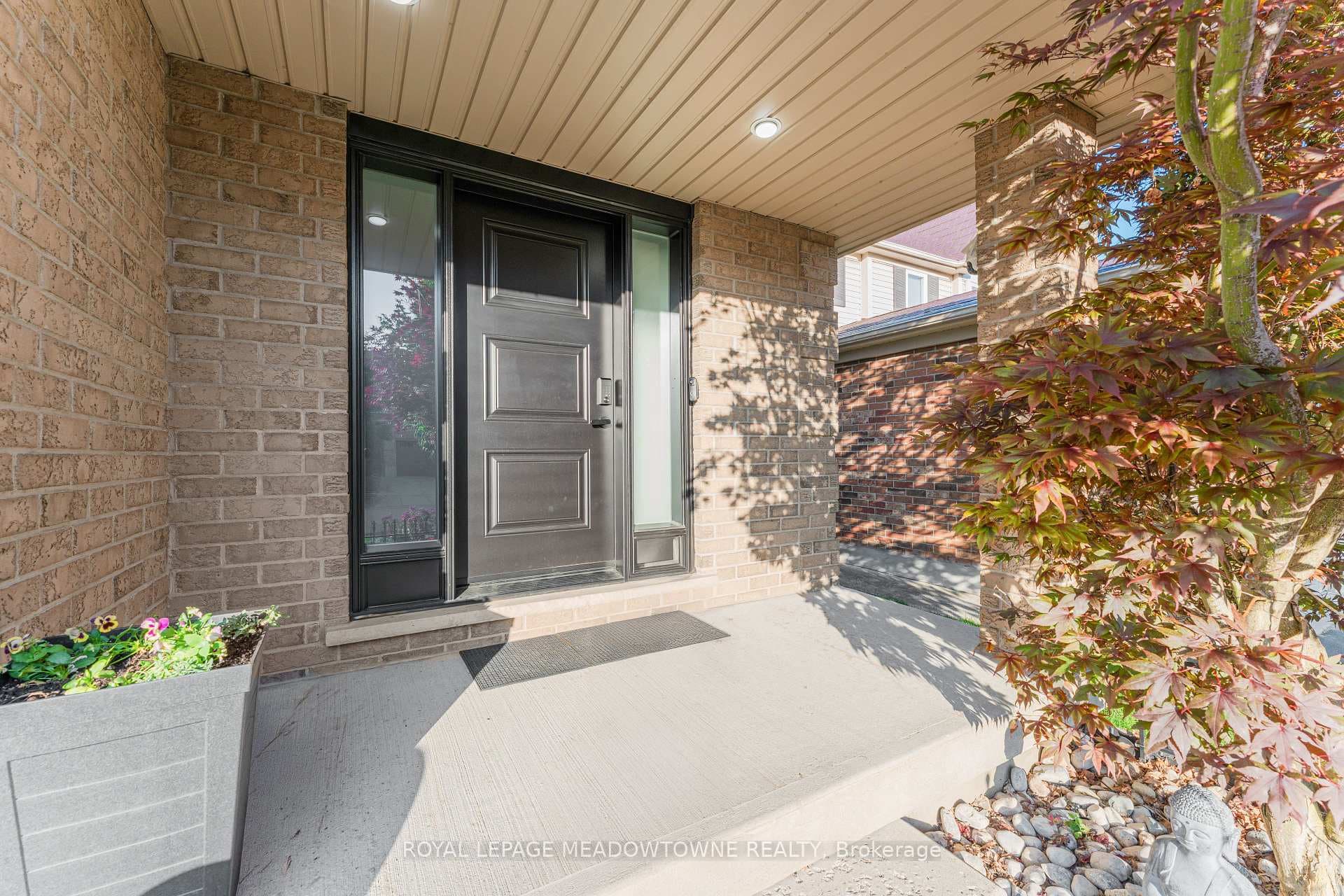 71 Mcfarlane Drive photo 3