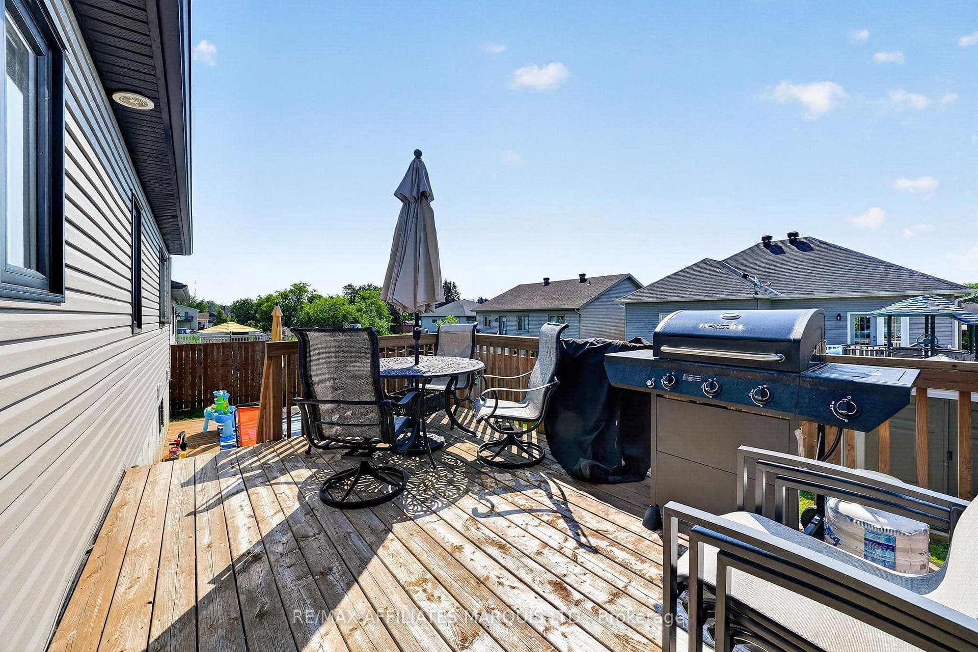 183 Emily Jade Crescent photo 31