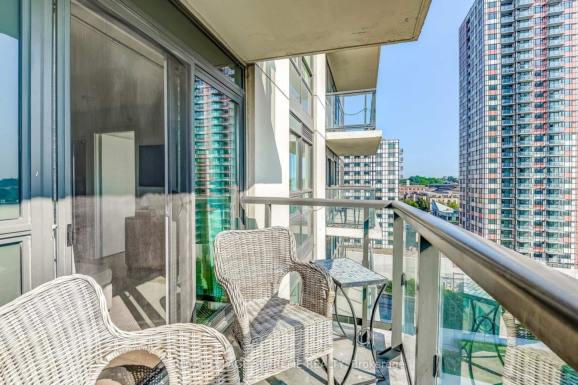 1420 Dupont Street Unit 1011 photo 19