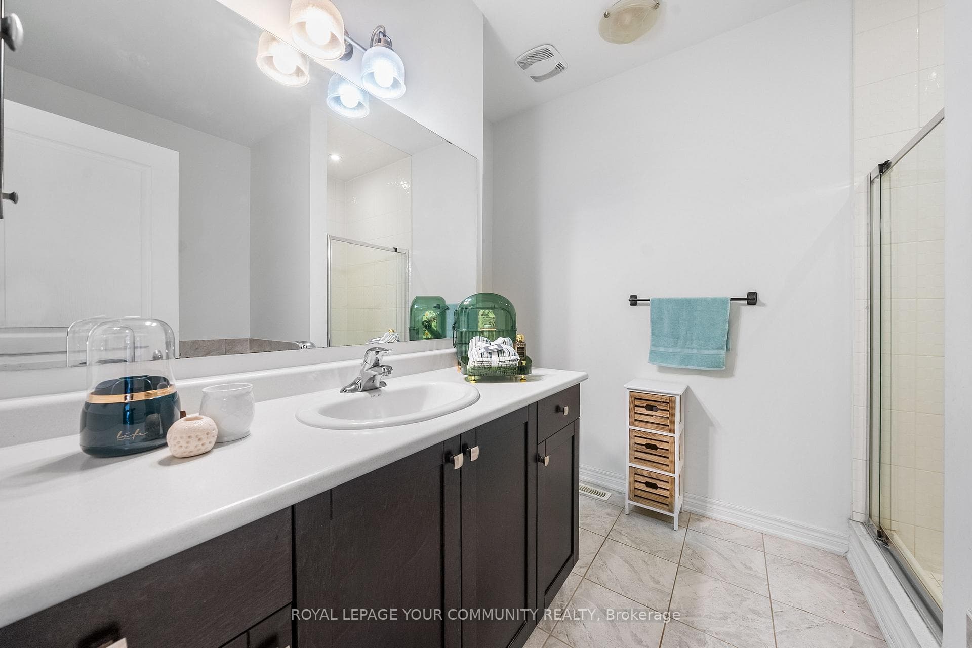 98 Gower Drive photo 24