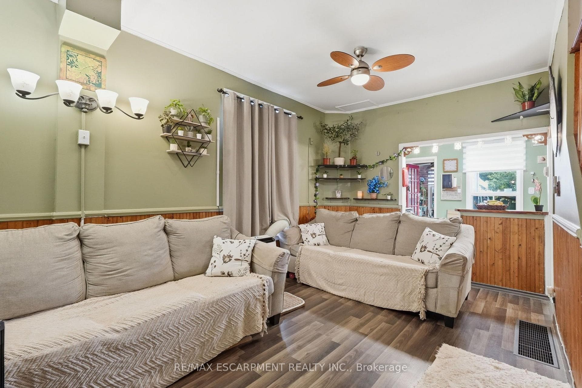 182 Cavell Avenue photo 7