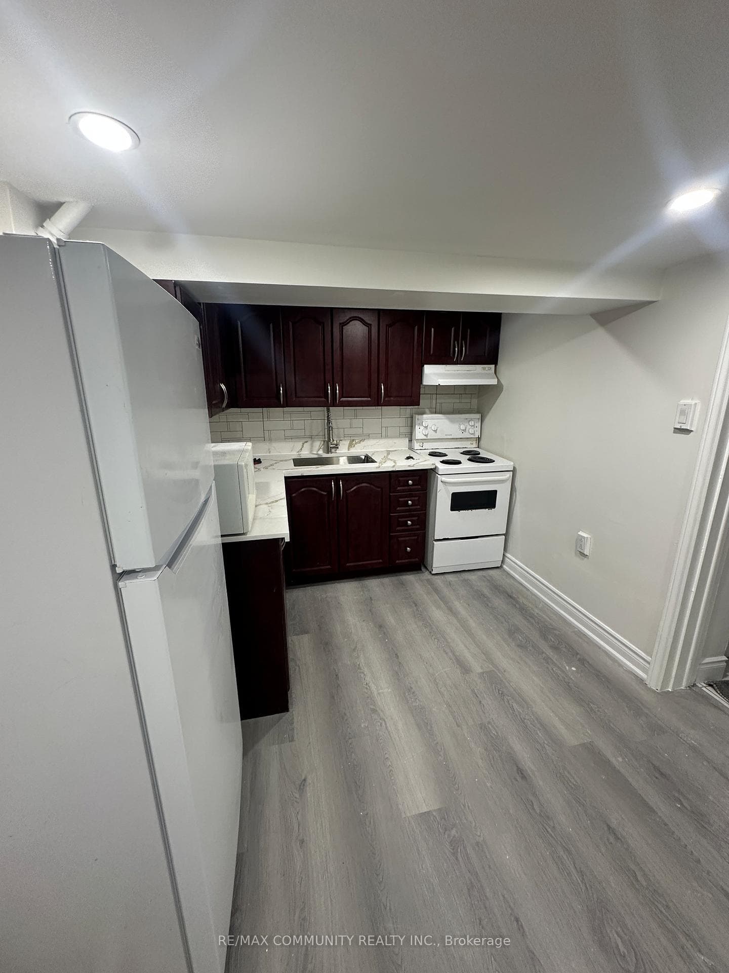 164 Island Road Unit Basement photo 16