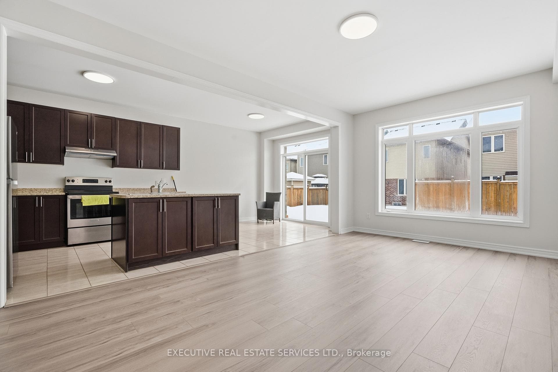439 Linden Drive photo 8