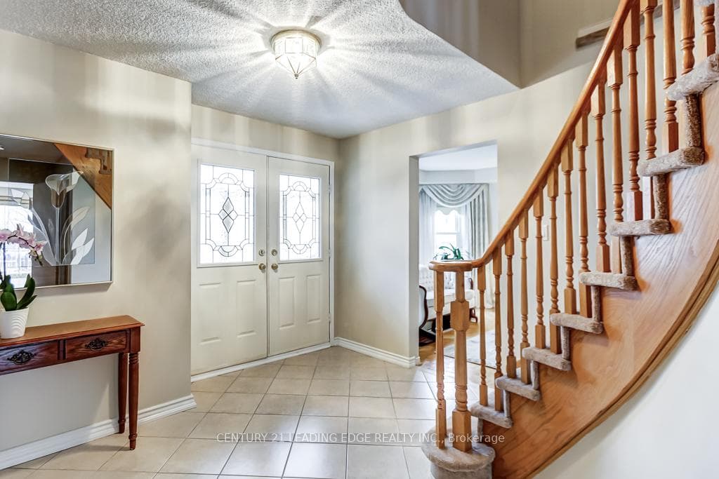 3536 ELLESMERE Road photo 3