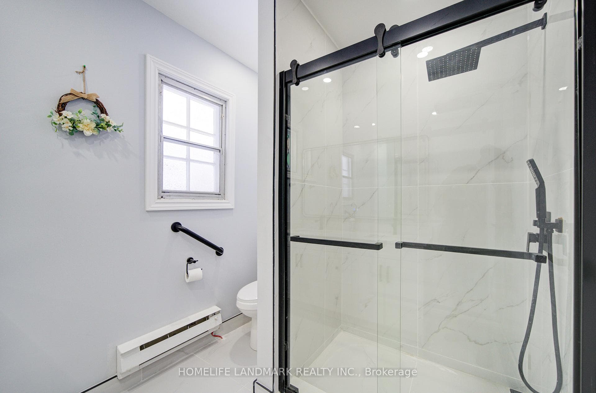 119 Robinson Street photo 21