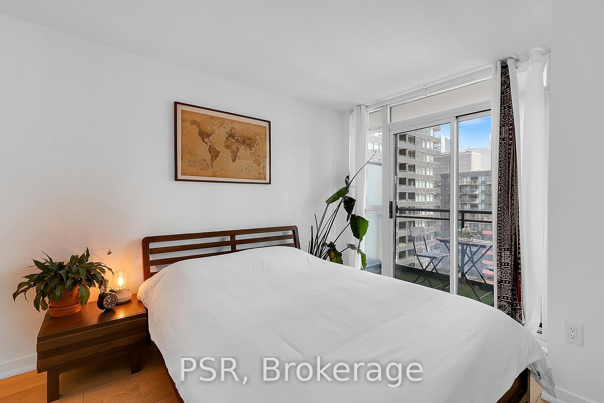 8 Telegram Mews Unit 1706 photo 15
