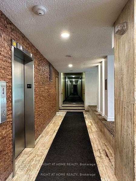 335 Driftwood Avenue Unit 211 photo 6