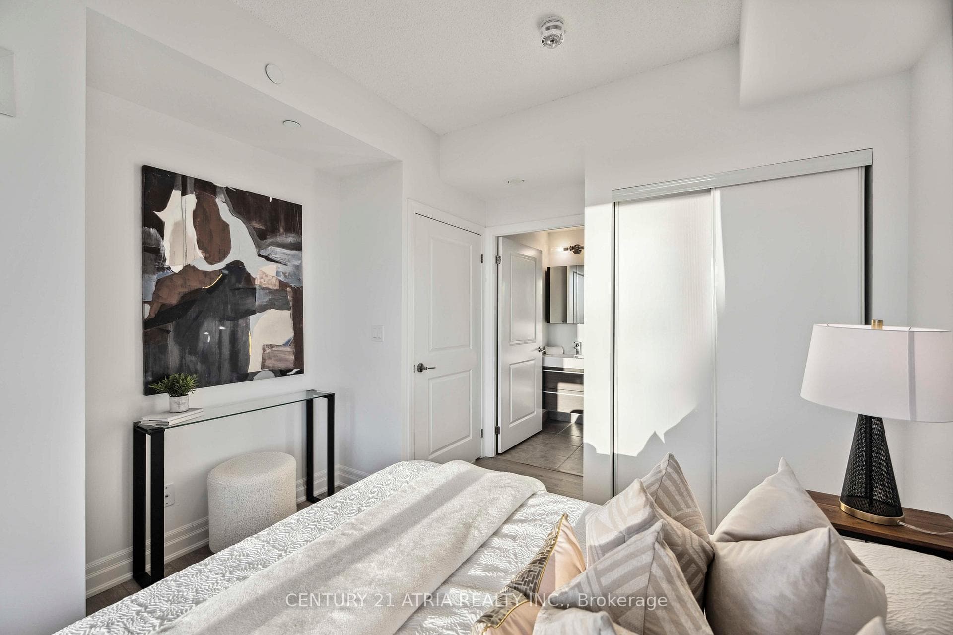 10 rouge valley Drive Unit 312 photo 18