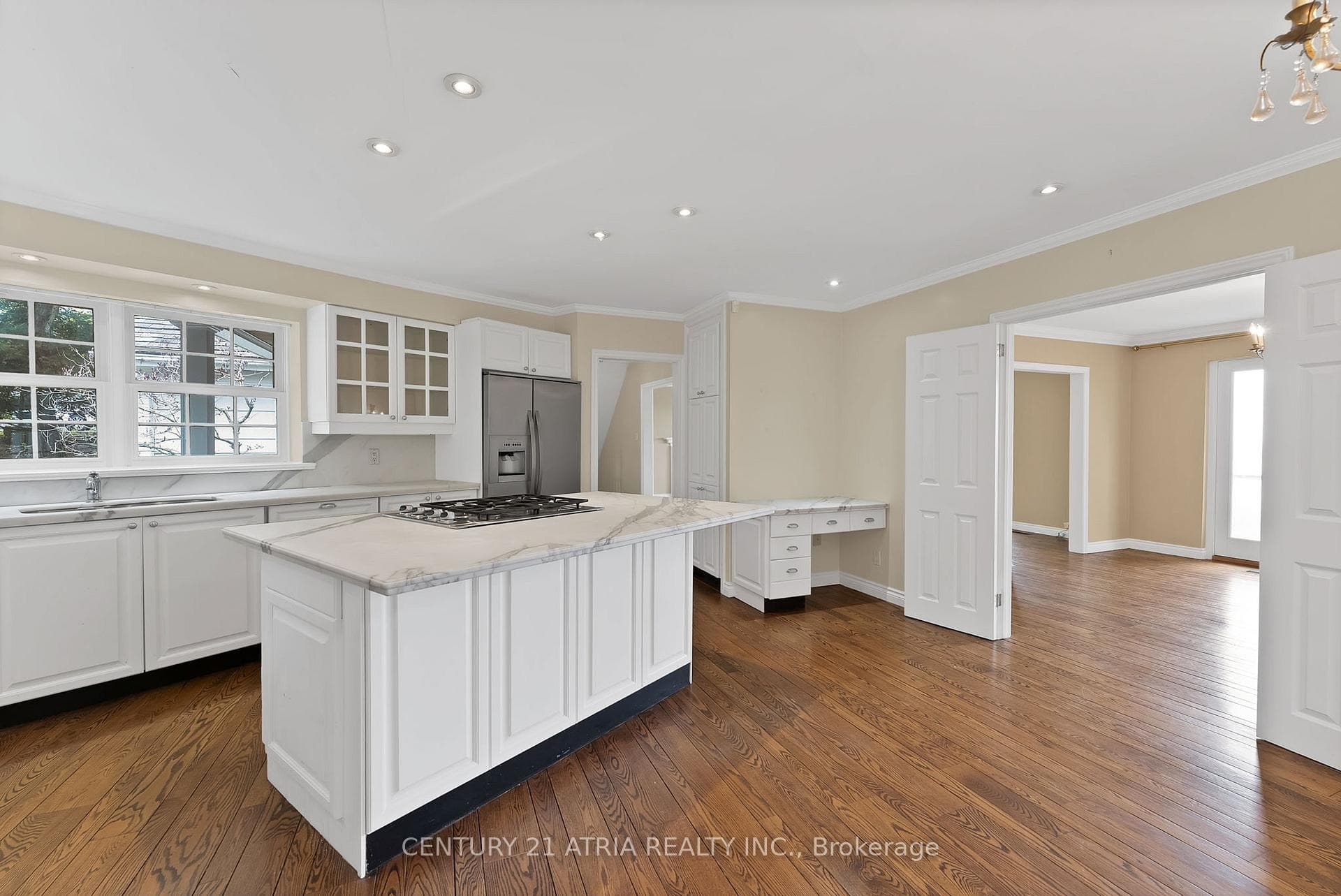 5 Hill Crescent photo 12