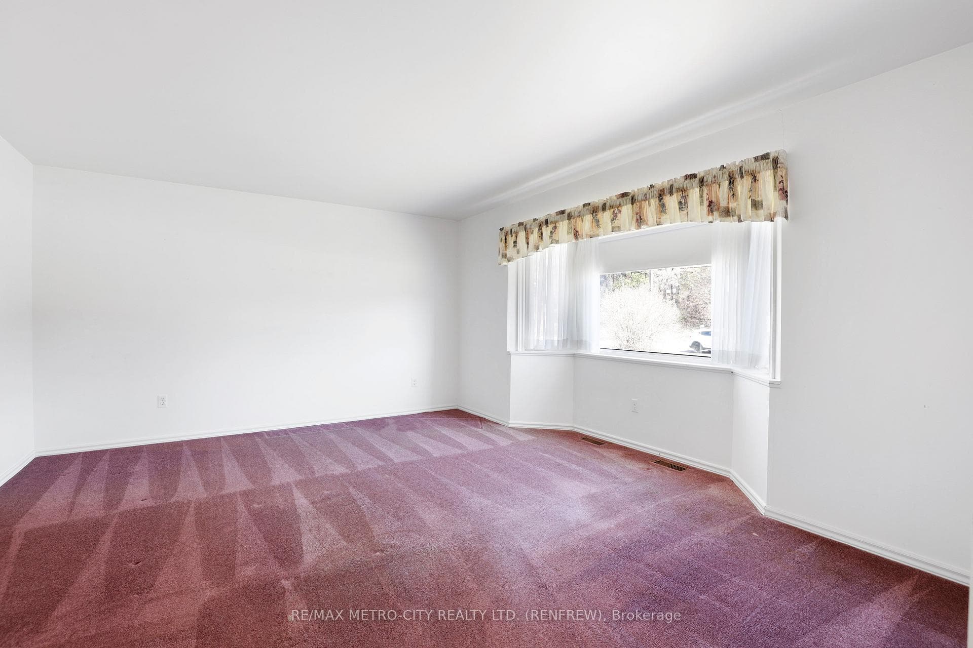 3805 Burnstown Road photo 8