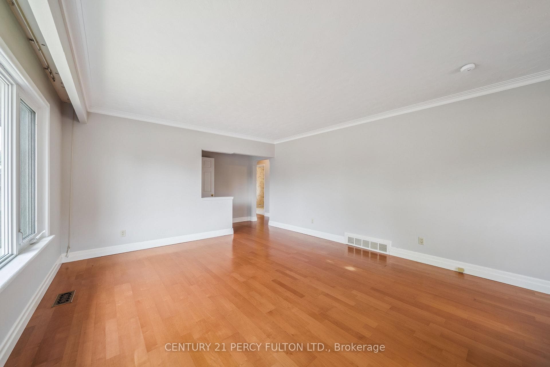 99 Kitchener Road photo 6
